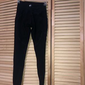 Alphalete XS meridian pocket leggings